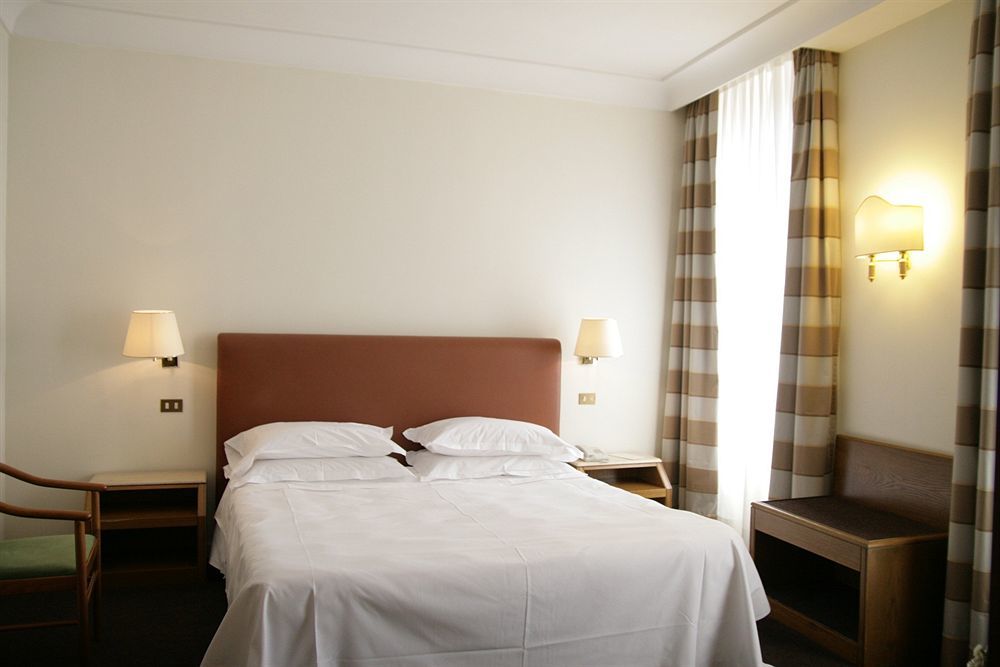 Santa Chiara Hotell