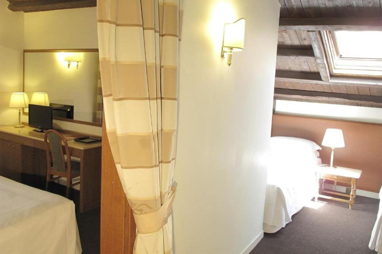Hotell Santa Chiara